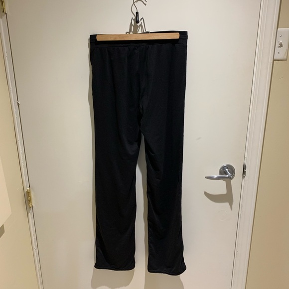 Vuori halo wide leg flare pant - Picture 2 of 8
